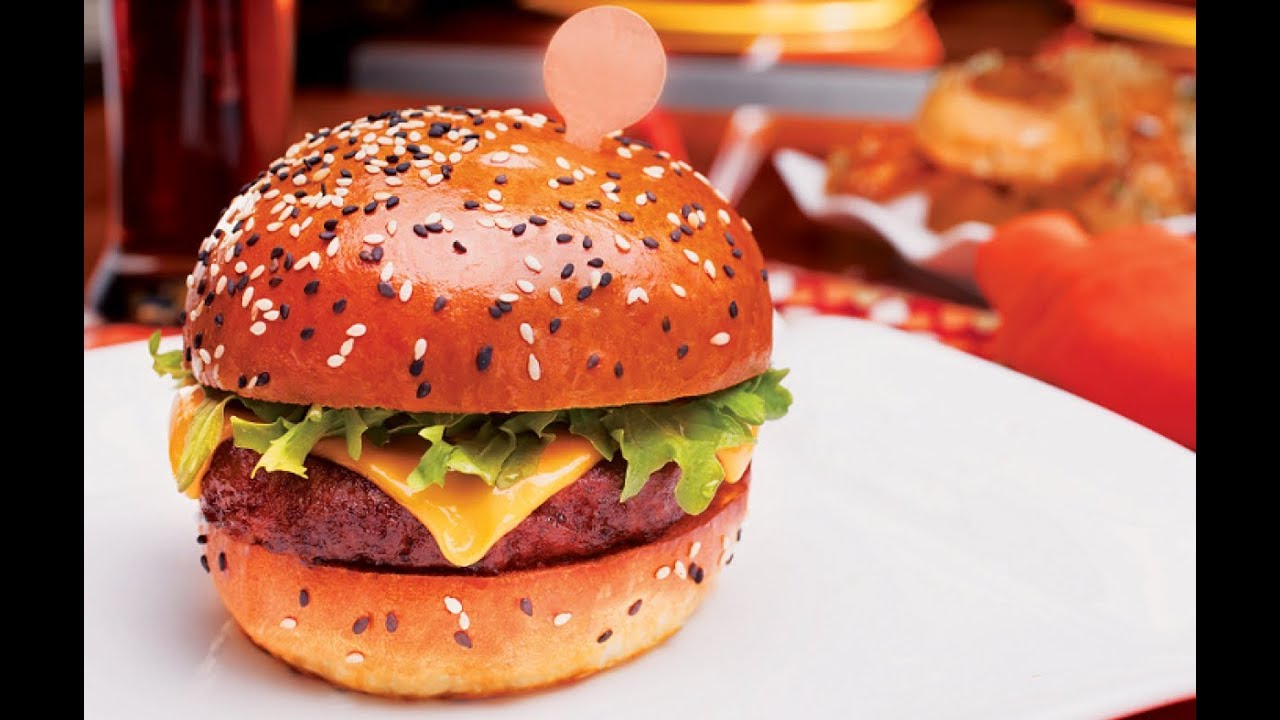 5* REVIEW Gordan Ramsay BurGR Planet Hollywood LAS VEGAS 2019 - YouTube