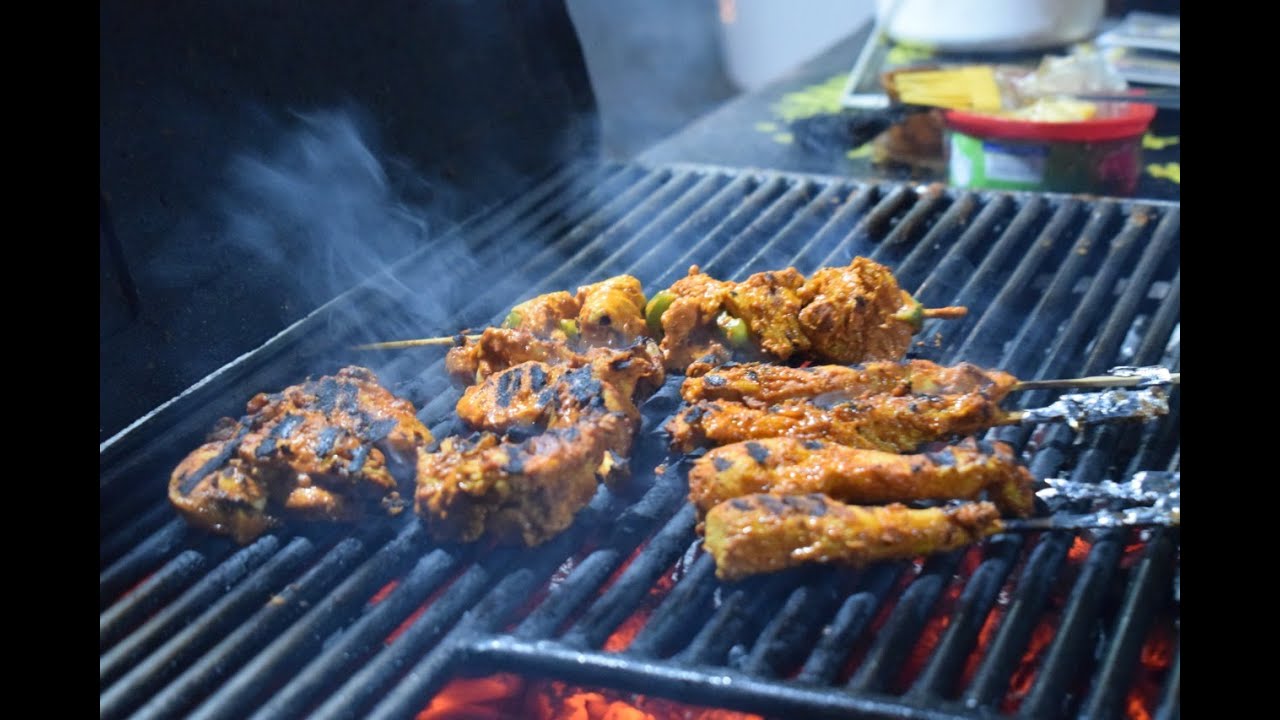 SMOKED BBQMOMOS FOODIE TIME'STRICHY YouTube