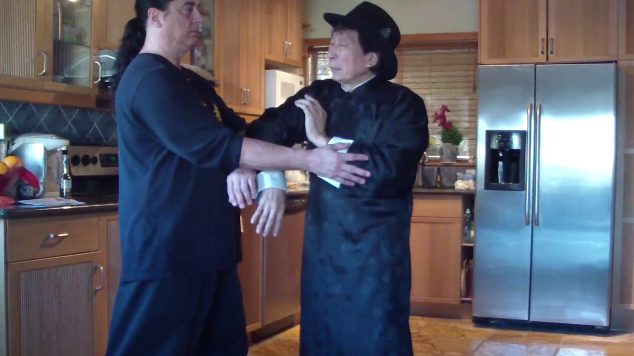 Hung Gar Grandmaster Chiu Chi Ling Teaching Chi Sau 2018