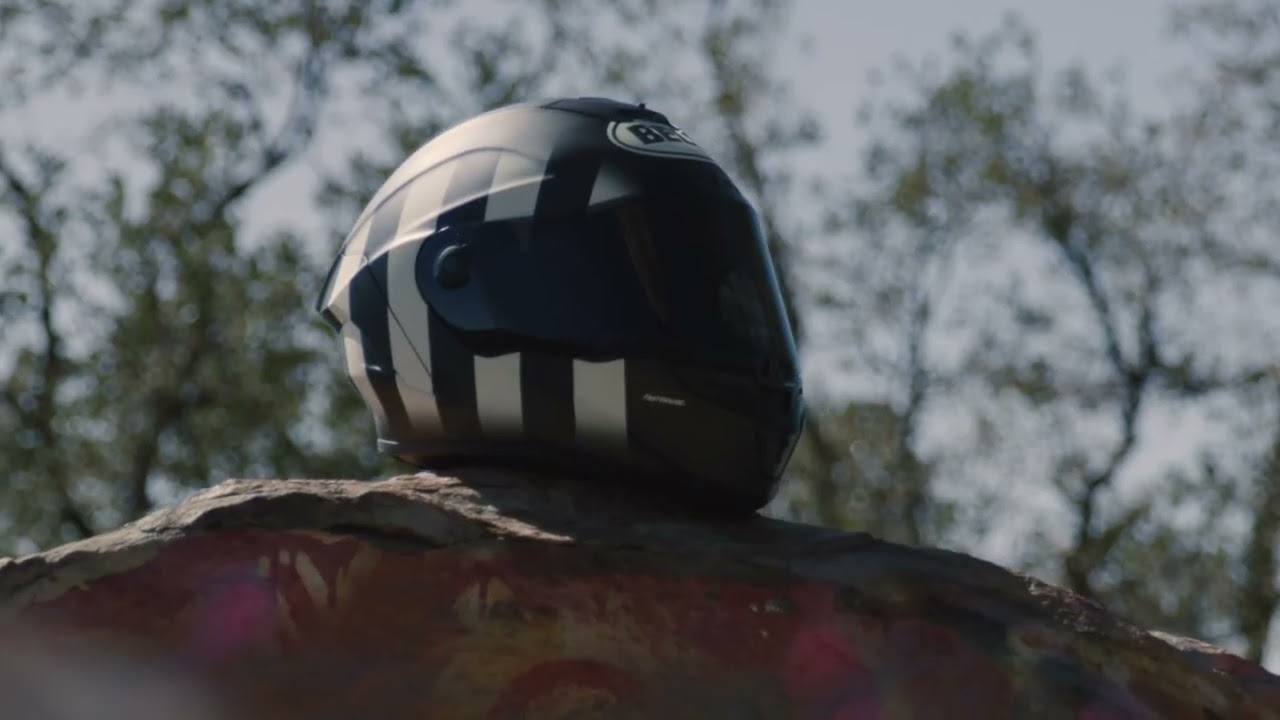 bell fasthouse street helmet Moto-3 Classic XL Matte / Gloss Blackout With a new fit and equipped with our ProTint shield Bell Moto-10 Spherical Helmet -