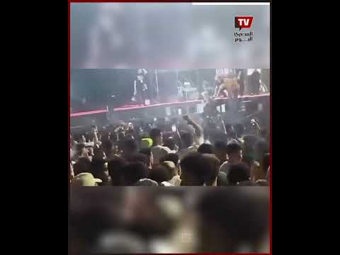 لحظة سقوط صاروخ ألعاب نارية خلال حفل محمد رمضان في الساحل الشمالي