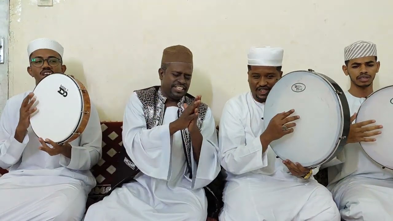 مدحة : روح حياة الكون .. أداء المادح : طلال عبد العظيم ومجموعة أنيس الروح