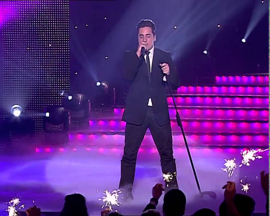 David Bustamante "Al Filo de la Irrealidad"