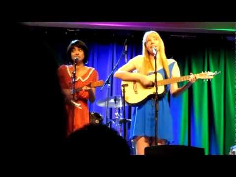 Garfunkel and Oates - I Don't Know Who You Are