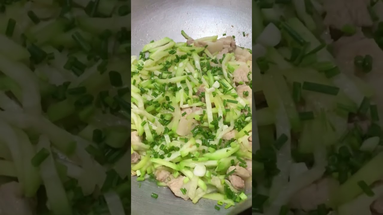 Fried winter melon with pork 🤤