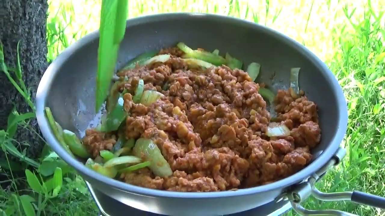 Lunch break at trackside