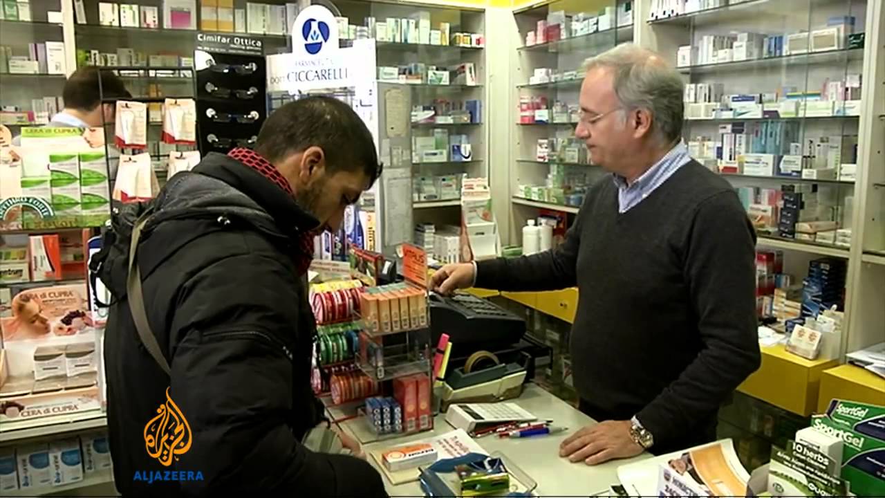 صيادلة يونانيون يضربون عن العمل احتجاجاً على المنافسة