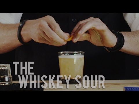 how-to-make-the-whiskey-sour---best-drink-recipes