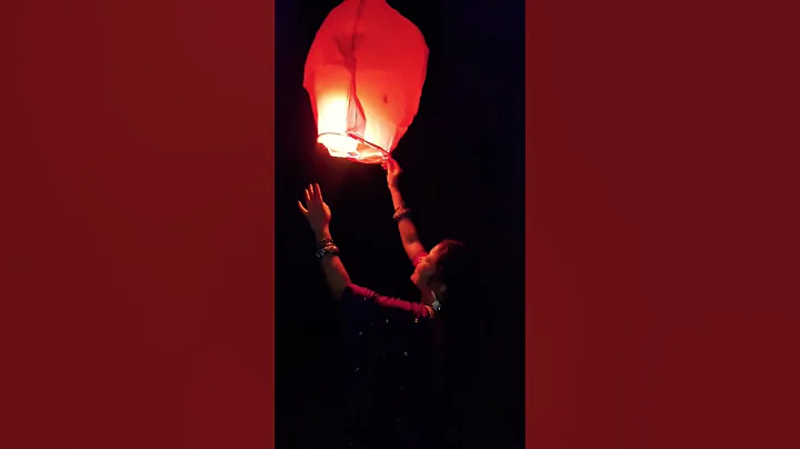 🪔 Diwali 2025 Celebration with sky Lanterns || Hot Air Balloons🎈#shorts#diwali#viral
