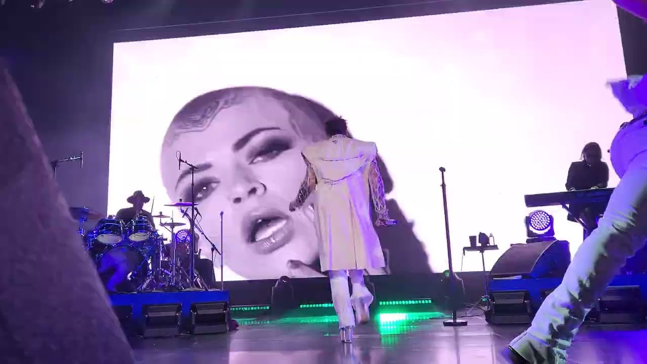 4k Adam Lambert - Ghost Town (remix intro) LV2 - 10-28-2022