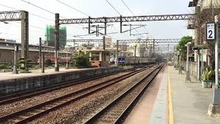 2514次區間車終點新竹站進站