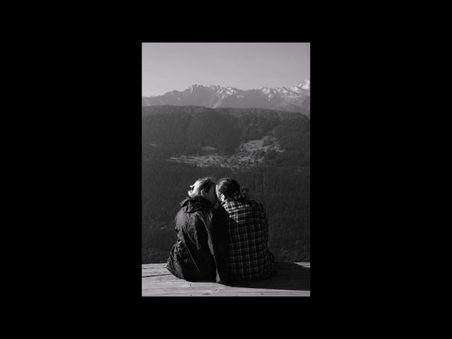 {artistName}의 {trackName} 뮤직 비디오 보기