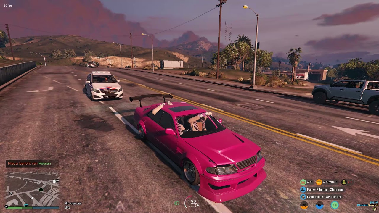 Een achtervolging van een UUR in 7 minuten | Realistiq RP