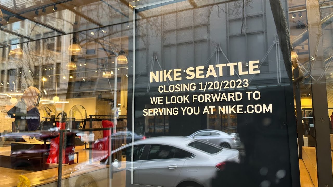 closest nike factory store