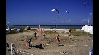 Кайт школа в Крыму: После катания по волнам Черного морю - иные забавы Где-то война, а здесь тишина.