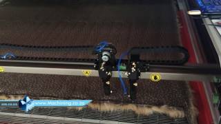 Sheepskin Leather With Fur 180W Co2 Laser Cutting On Trucut Wire Mesh Belt Conveyors Laser Cutter