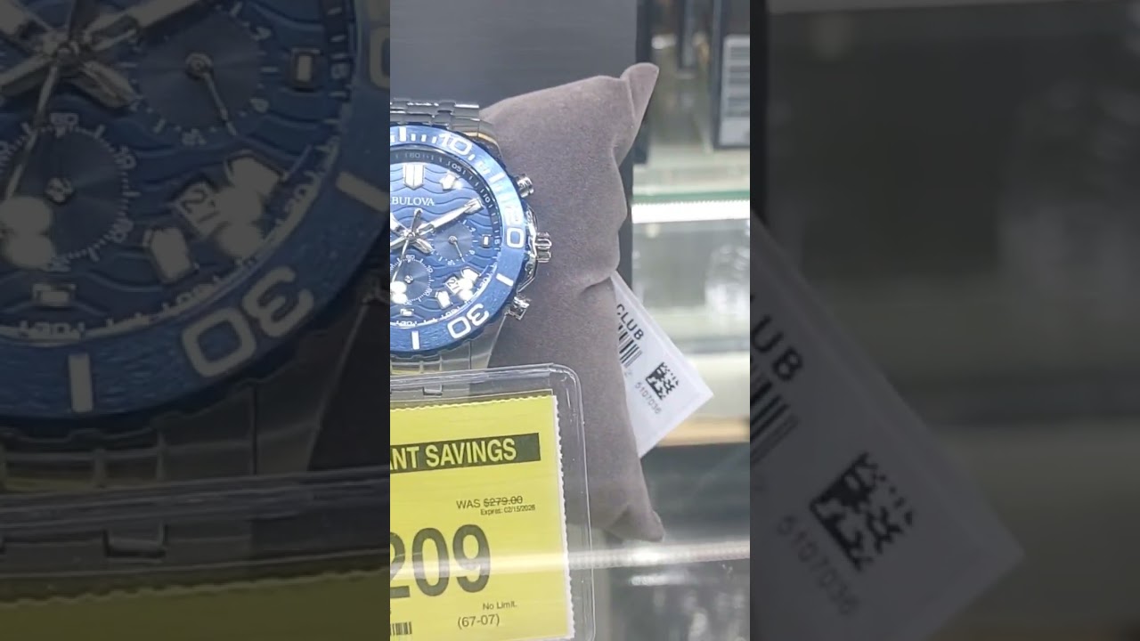 В Sam's Club сегодня были неплохие часы.