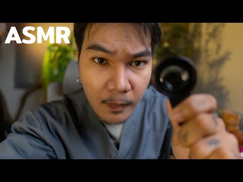 ASMR Roleplay Eye Doctor with Raining Sounds ตาเบลอๆ ต้องรักษาแล้วหละ