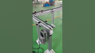 Factory Real - Shot: flexible chain conveyor
