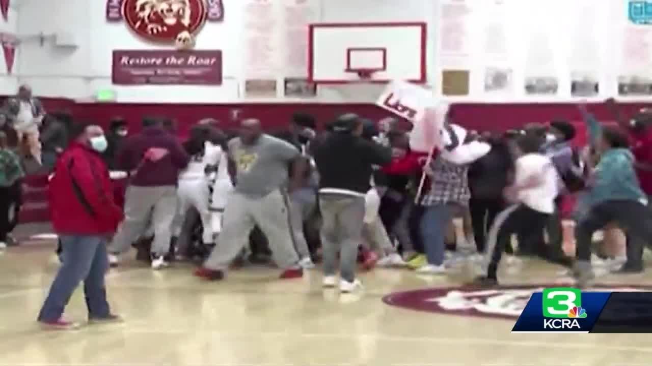 High school basketball game in Sacramento ends in controversy as fans rush the court