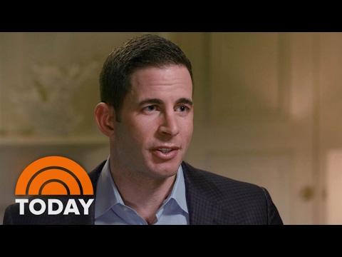 Video: Tarek el Moussa netto waarde: Wiki, Getroud, Familie, Trou, Salaris, Broers en susters