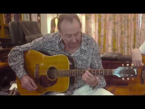 Eric idle teaches guitar