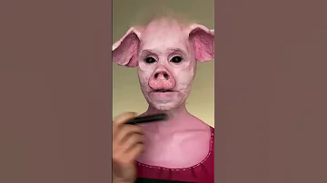 Give This To Kevin Makeup Train 3 Months Worth Of Makeup Looks Hollymurraymakeup 