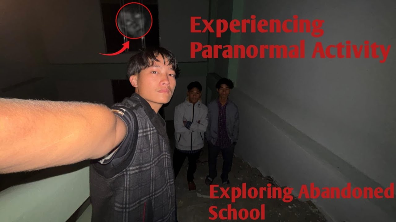 Exploring ￼HAUNTED school😰||vlog||