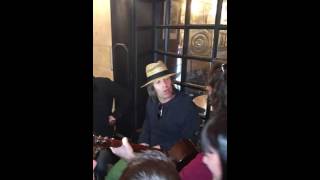 Liam Gallagher singing Wonderwall with fans in Malta