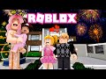 Goldie New Years Kiss - Bloxburg Party With Baby Bloxy & Titi