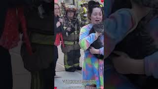 😱💯🇺🇸Cat Rescued by Firefighters from a House Fire.