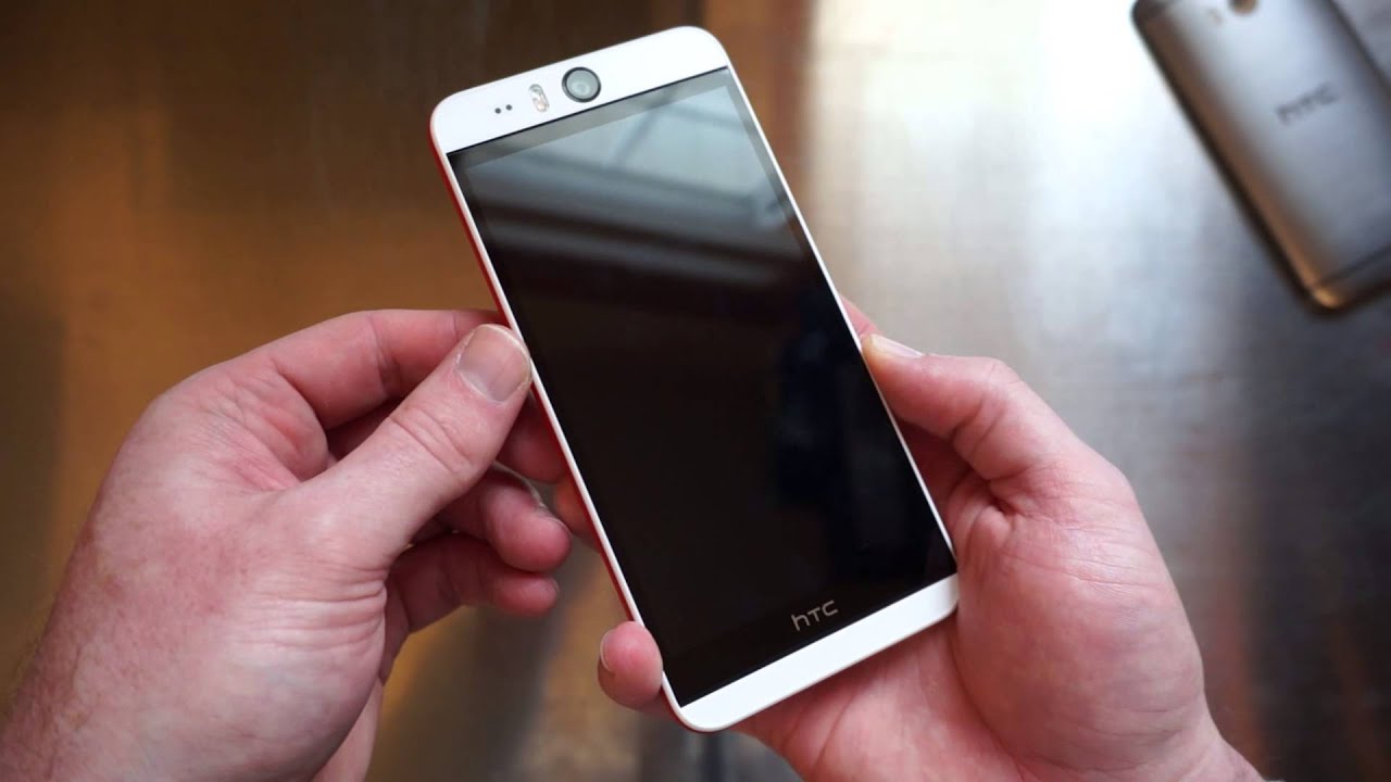 HTC Desire Eye unboxing