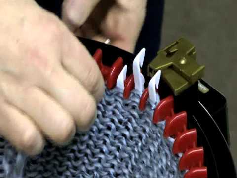 masina de tricotat addi express kingsize 1 - YouTube