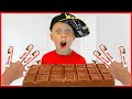 Дамик учится считать шоколад Candy for kids