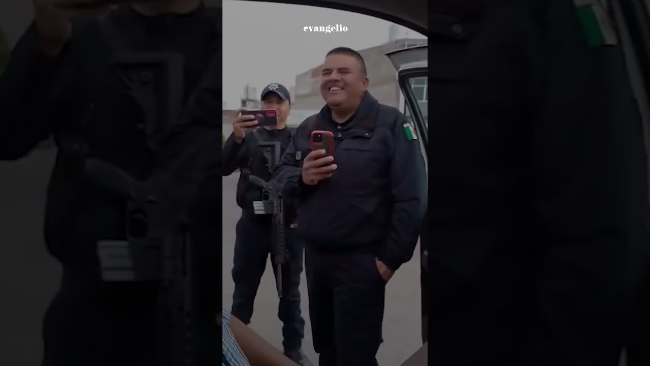 Discución entre elementos municipales y ciudadanos en Maravatío