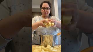 Perfect size to cut potatoes to make mashed potatoes 🥔 #areebaskitchen #trendingvideo #food #viral