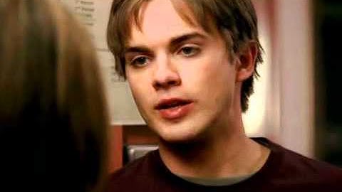 Thomas Dekker - Terminator 1x01
