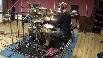 Mater Monstifera recording drums with On Trigger (trigger for bass drum pedal)