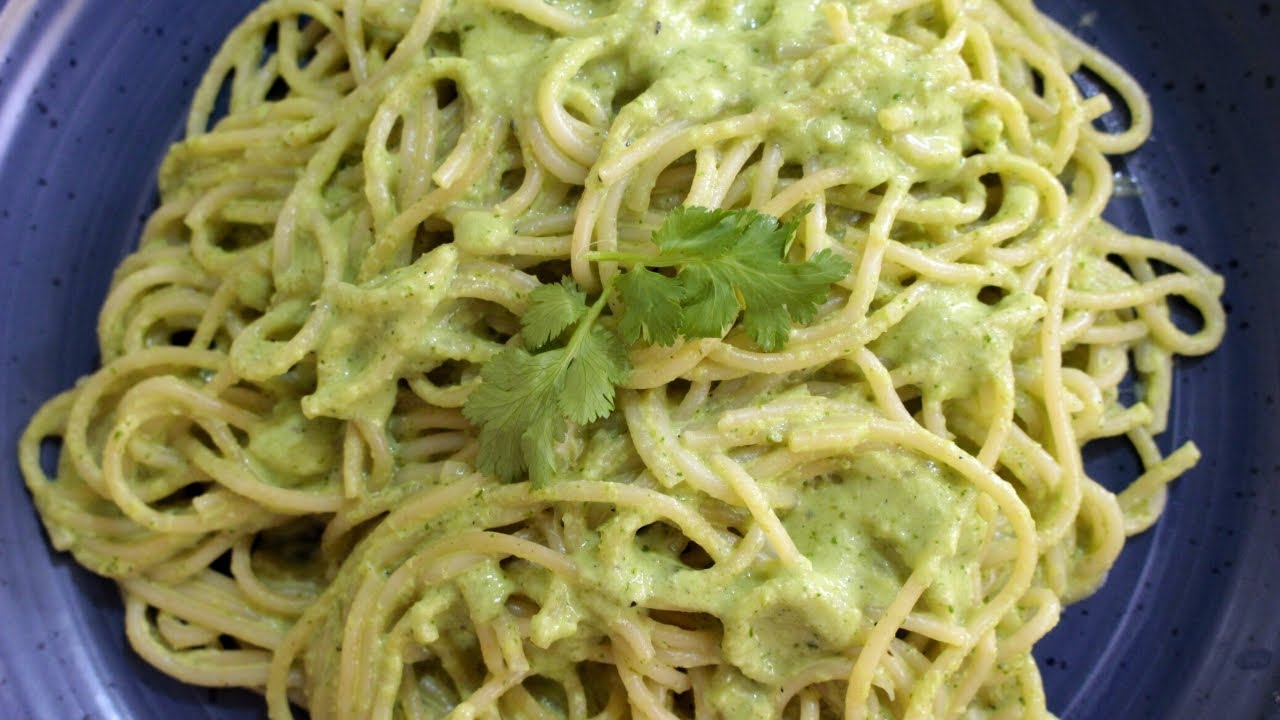 ESPAGUETI VERDE POBLANO | ALE DE NAVA