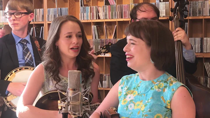 The Price Sisters play "A Heart Never Knows" at Co...