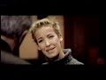 Capture de la vidéo Culte : Bande Annonce Du Film Bouge Avec Ophelie Winter