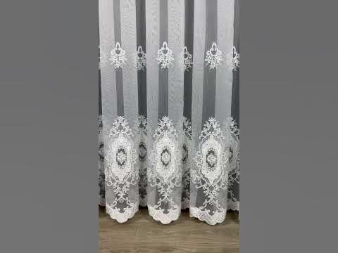 Тюль на основі бамбука з оксамитом, камнями і гарною вишивкою. Колір ...
