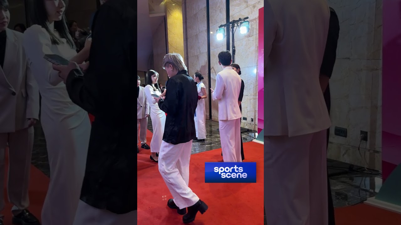 Nami Matsuyama wants to take a photo with Chen Tang Jie, and Chiharu Shida helps them｜BWF｜Hangzhou