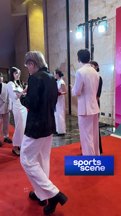 Nami Matsuyama wants to take a photo with Chen Tang Jie, and Chiharu Shida helps them｜BWF｜Hangzhou