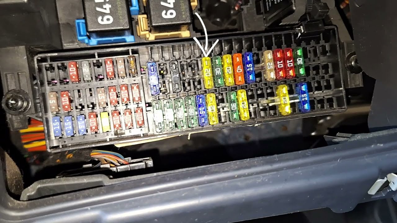 2014 volkswagen jetta cigarette lighter fuse location 2011-2018 Volkswagen Jetta cigarette lighter fuse location