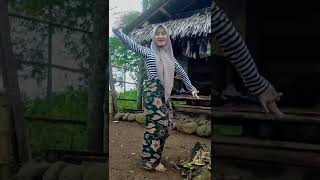 Gadis desa canti seksi