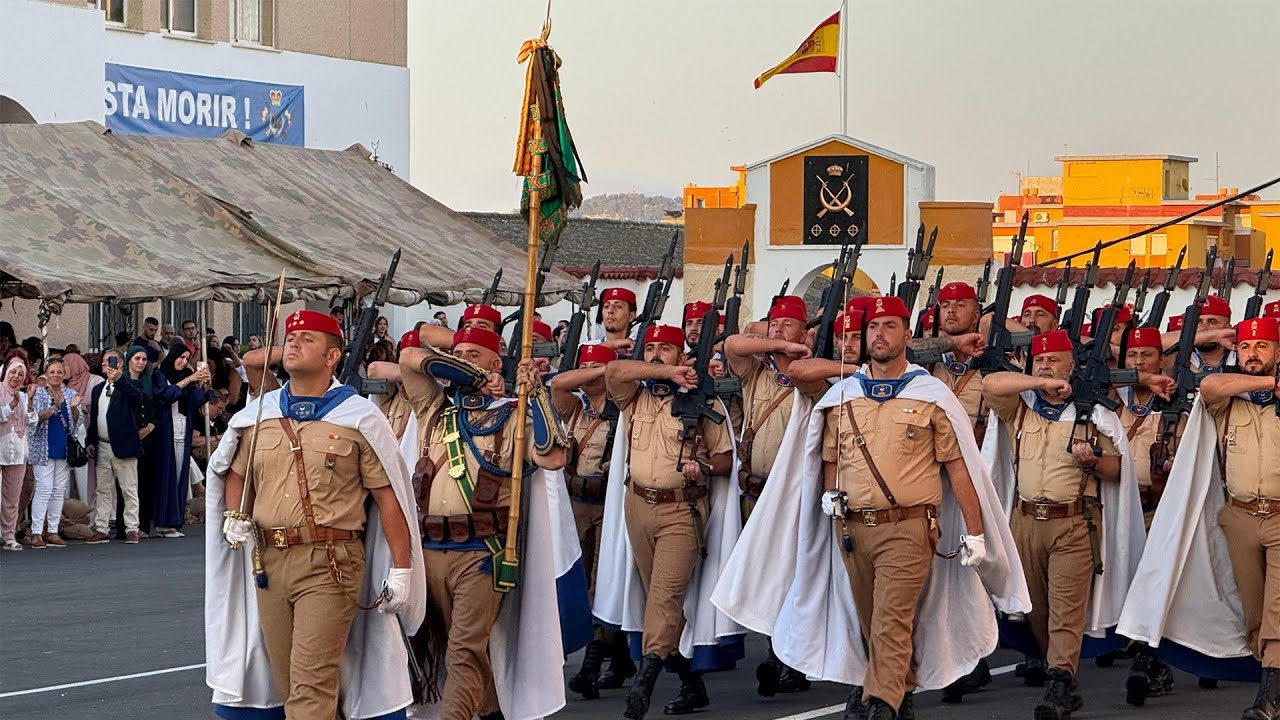 Parada militar para festejar los 114 años de vida de Regulares