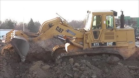 CAT 973 Track Loader
