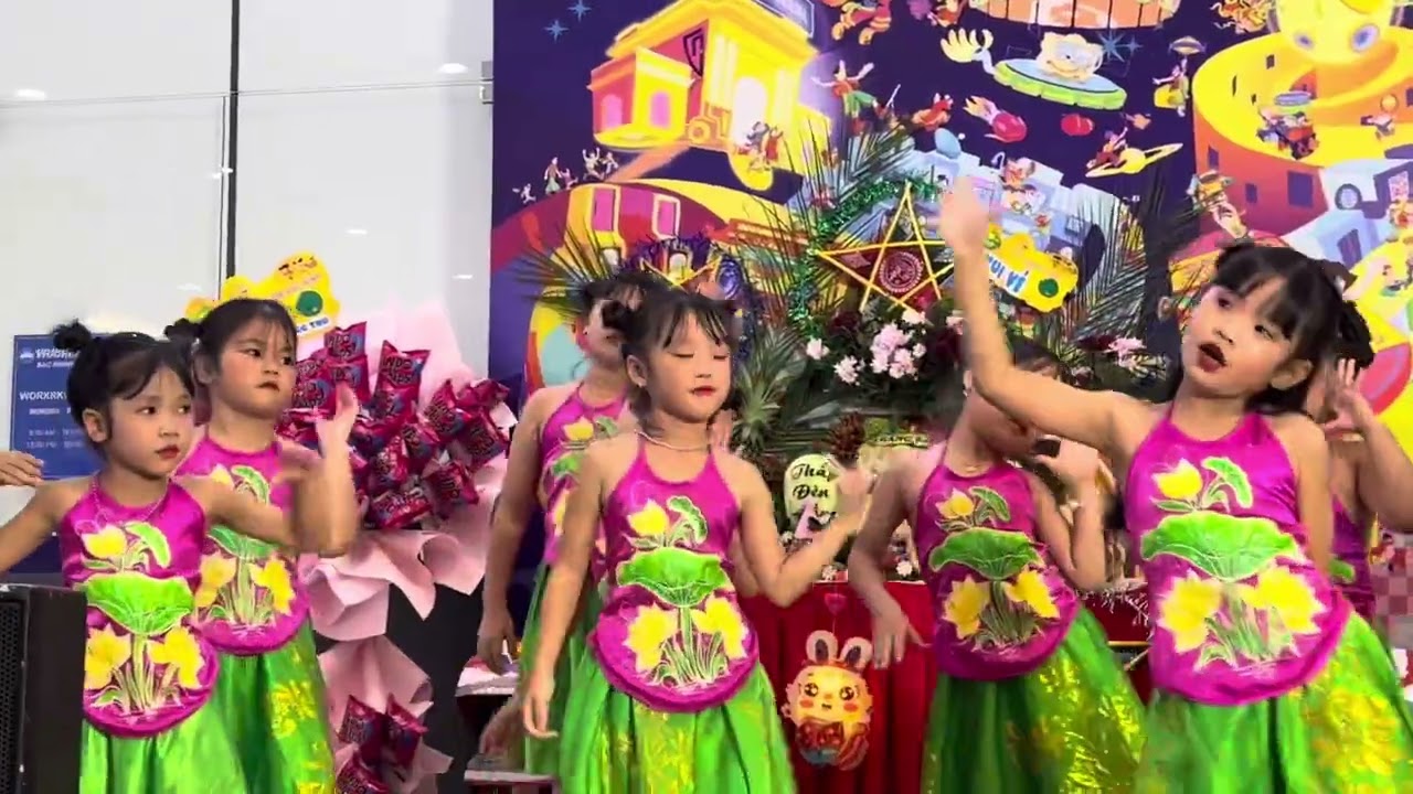 Chú quậy chơi trăng 