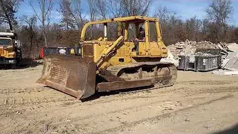 1990 Komatsu D68E  dozer for sale at auction | bidding closes January 27, 2022